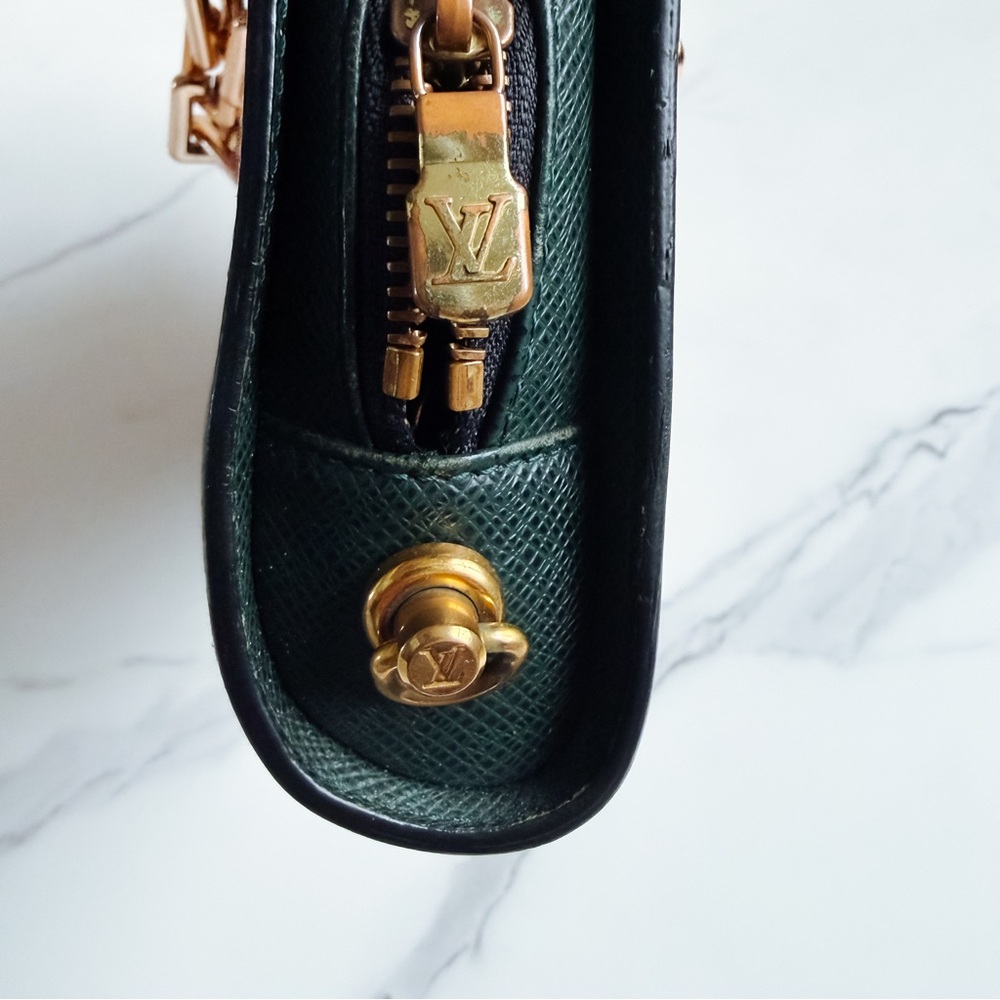 Sold! LV Taiga leather clutch crossbody - Picture 8 of 16